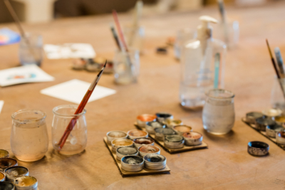 Peinture à l'ocre