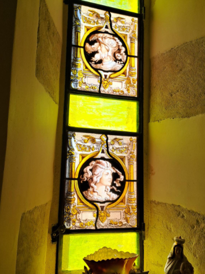 Vitrail du Château du Villard